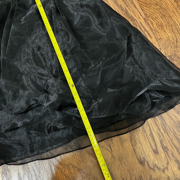 David’s Bridal Black Formal Strapless Ruffle Mini Dress Size 4 - Picture 11 of 11